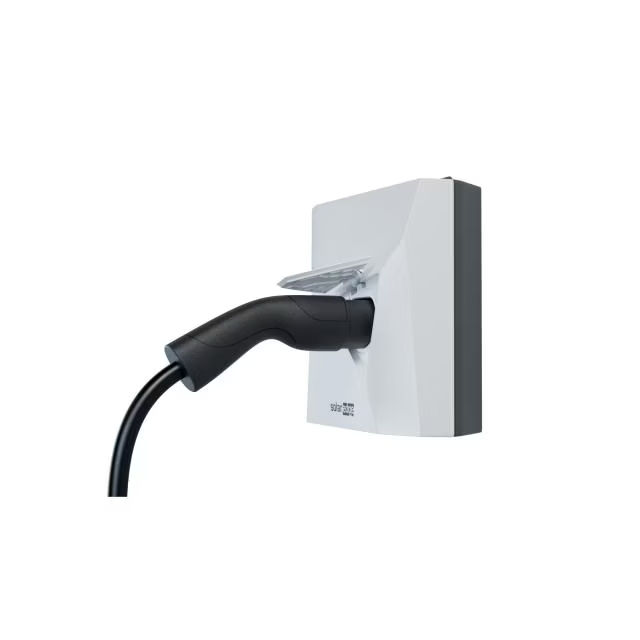 Wallbox vom Hersteller SolarEdge mit Kabel und Klappe. Besonders geeignet in Kombination mit Photovoltaikanlagen