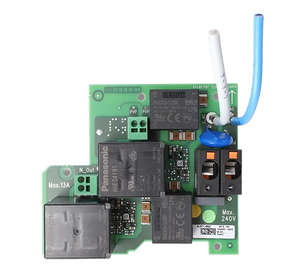 Steuerplatine, elektronische Platine, Relais-Modul, Klemmblock, Verdrahtung